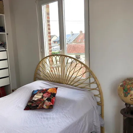 Petite Mai Proximite Centre Holiday home Chauny